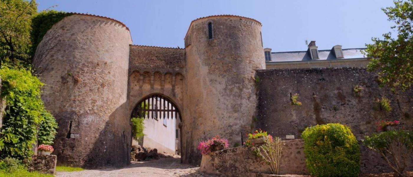 Number 22 - Le Dorat - Apartment One With Garden & Free Parking Luaran gambar